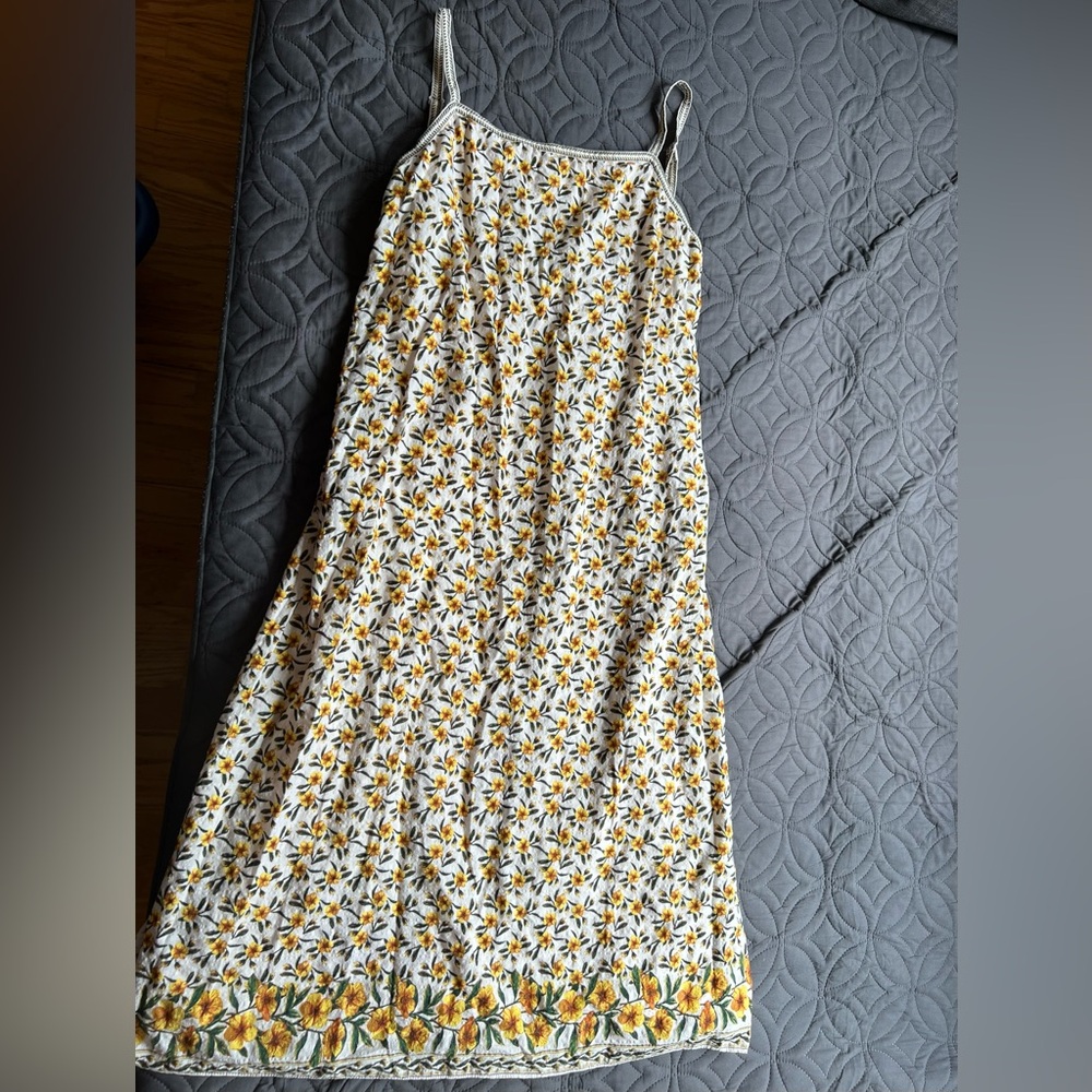 Max Studio White Maxi Skirt with Yellow Floral Print
